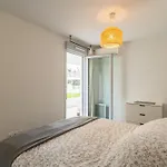 Appartement 70 M2 Climatise Avec Balcon Et Parking