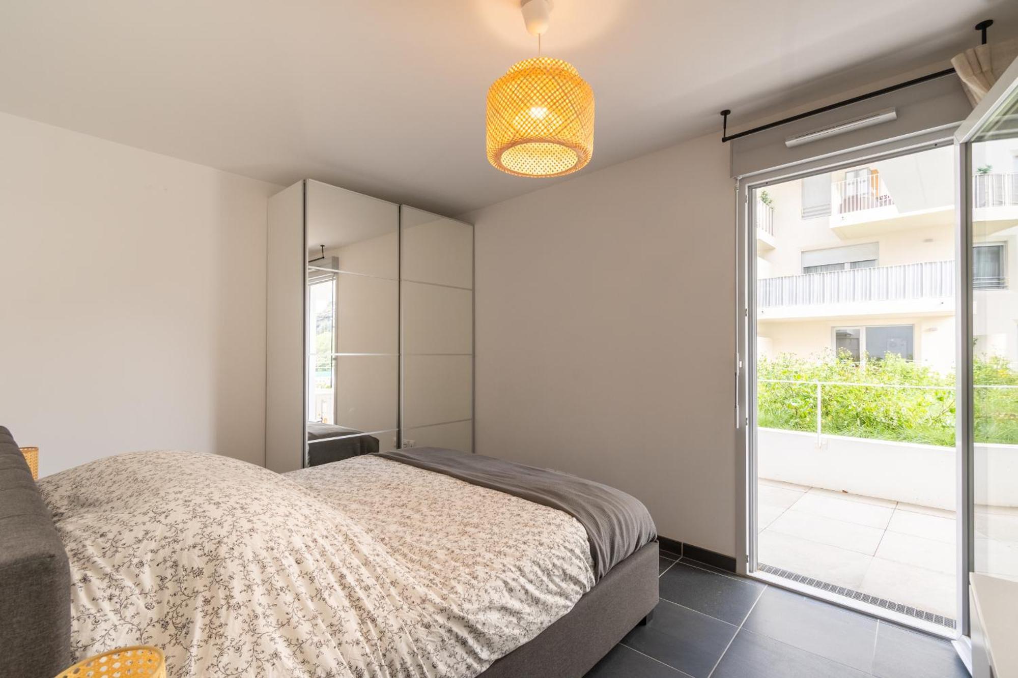 Appartement 70 M2 Climatise Avec Balcon Et Parking